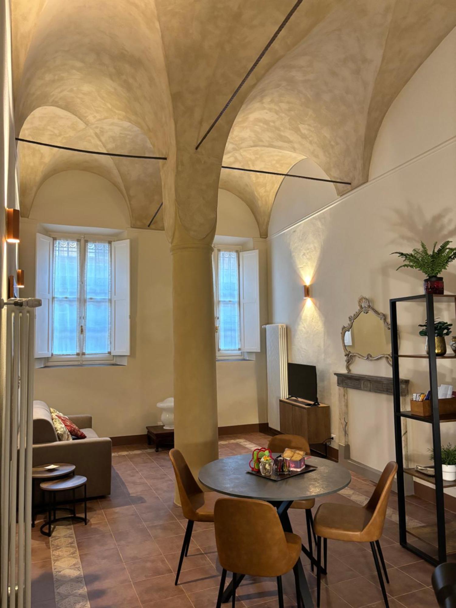 Appartamento L'Antica Colonna, In Centro Storico 파르마 외부 사진